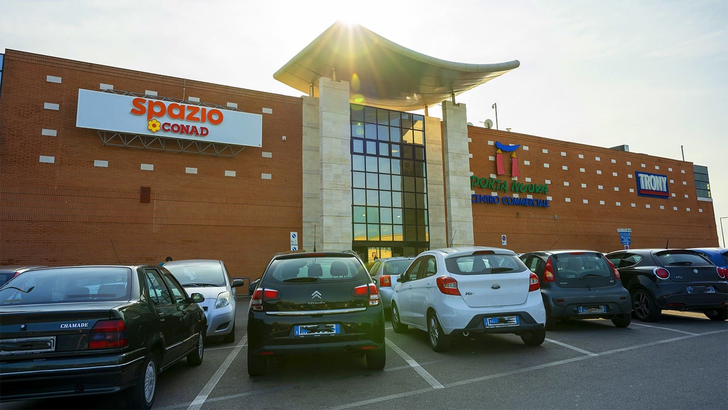promuovere centro commerciale